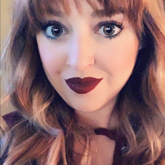 Meet your Posher, Josie - Picture 2 of 3